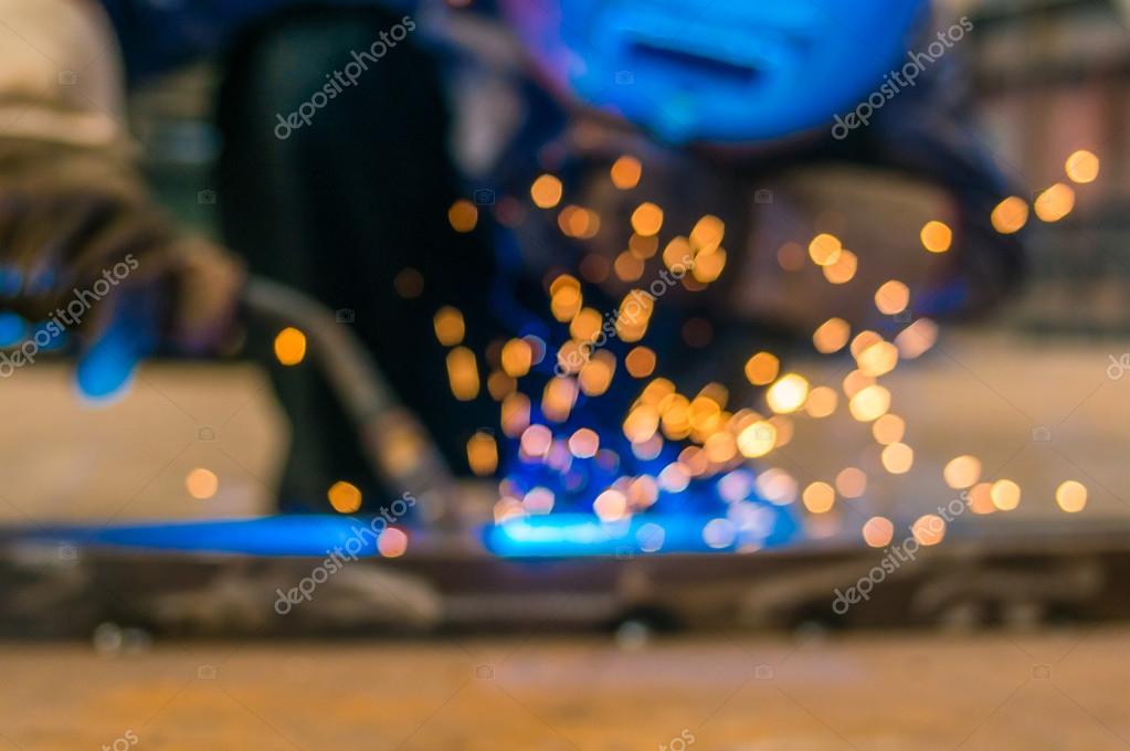 Estructura metálica especial en proceso de armado